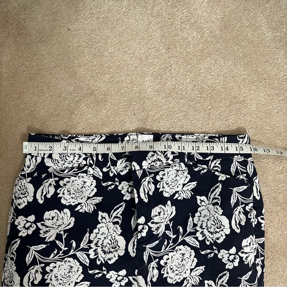 GAP Signature Skinny Ankle Khaki - Picture 11 of 12